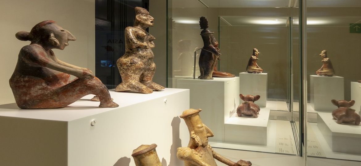 QUE BÈSTIA! El vincle entre animals i humans a través de les cultures	 