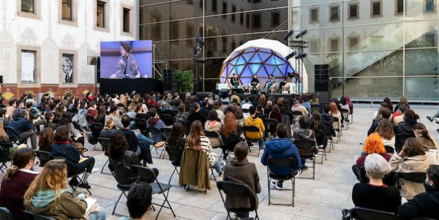 Una imagen del Pati de les Dones durante una actividad