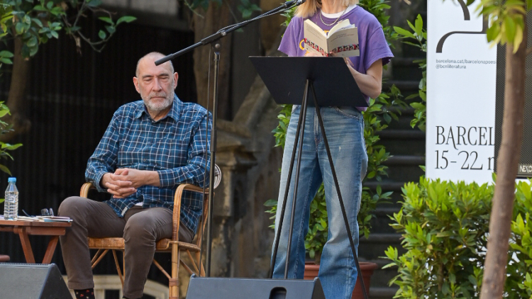 Veus de prop i de lluny