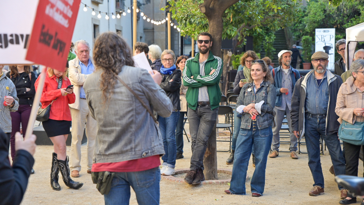 I ara, a fer camí. (Anti) Manifestació