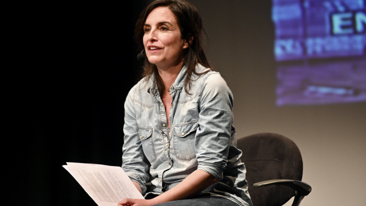 Ningú no sap què pot l'amor ("hey, no vayas presumiendo por ahí")