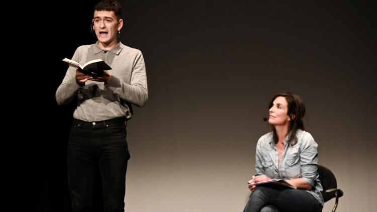 Ningú no sap què pot l'amor ("hey, no vayas presumiendo por ahí")