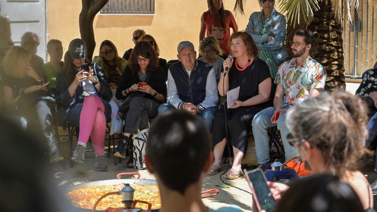 A mamar tots els versos! (Paella)