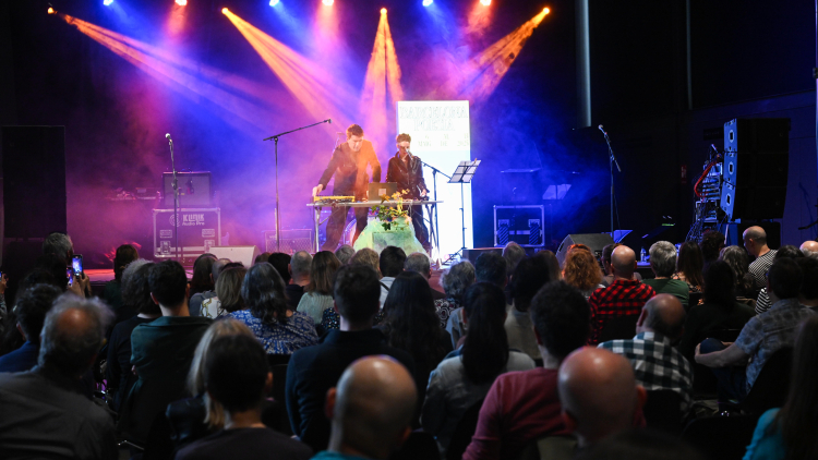 BATEGUEN ATZAVARES. HOMENATGE A J. M. LLOMPART 