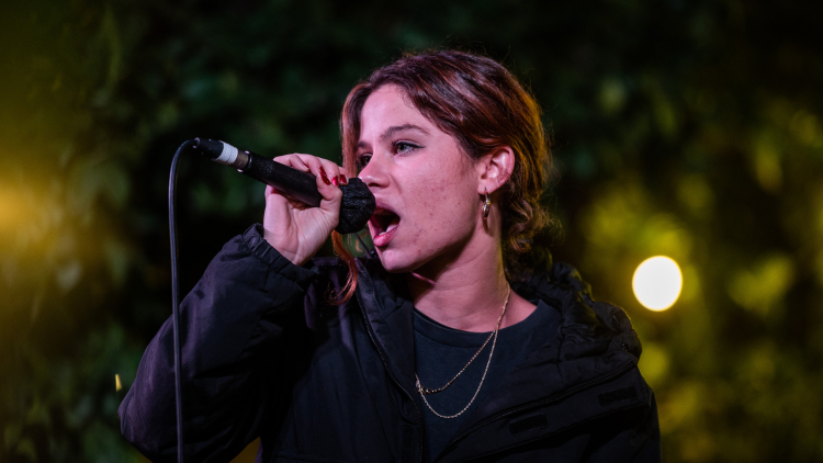 Seward i les ombres de la paraula