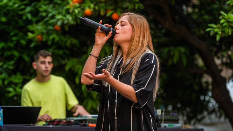 Laura La Montagne & PicoAmperio