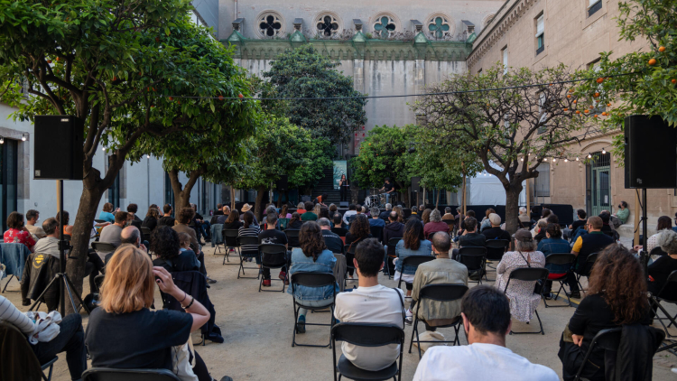  Blanca LLum i Los Sara Fontán