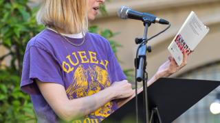 Veus de prop i de lluny