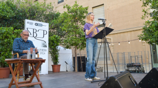 Veus de prop i de lluny