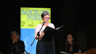 Dos quarts d'enlloc i sentir-me estadant. Homenatge a Teresa d'Arenys