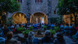 Que n'hi ha per tots i en sobrarà