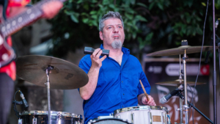 Las víctimas civiles canten la ciència i l'obediència