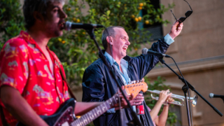 Las víctimas civiles canten la ciència i l'obediència