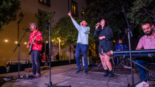 Las víctimas civiles canten la ciència i l'obediència