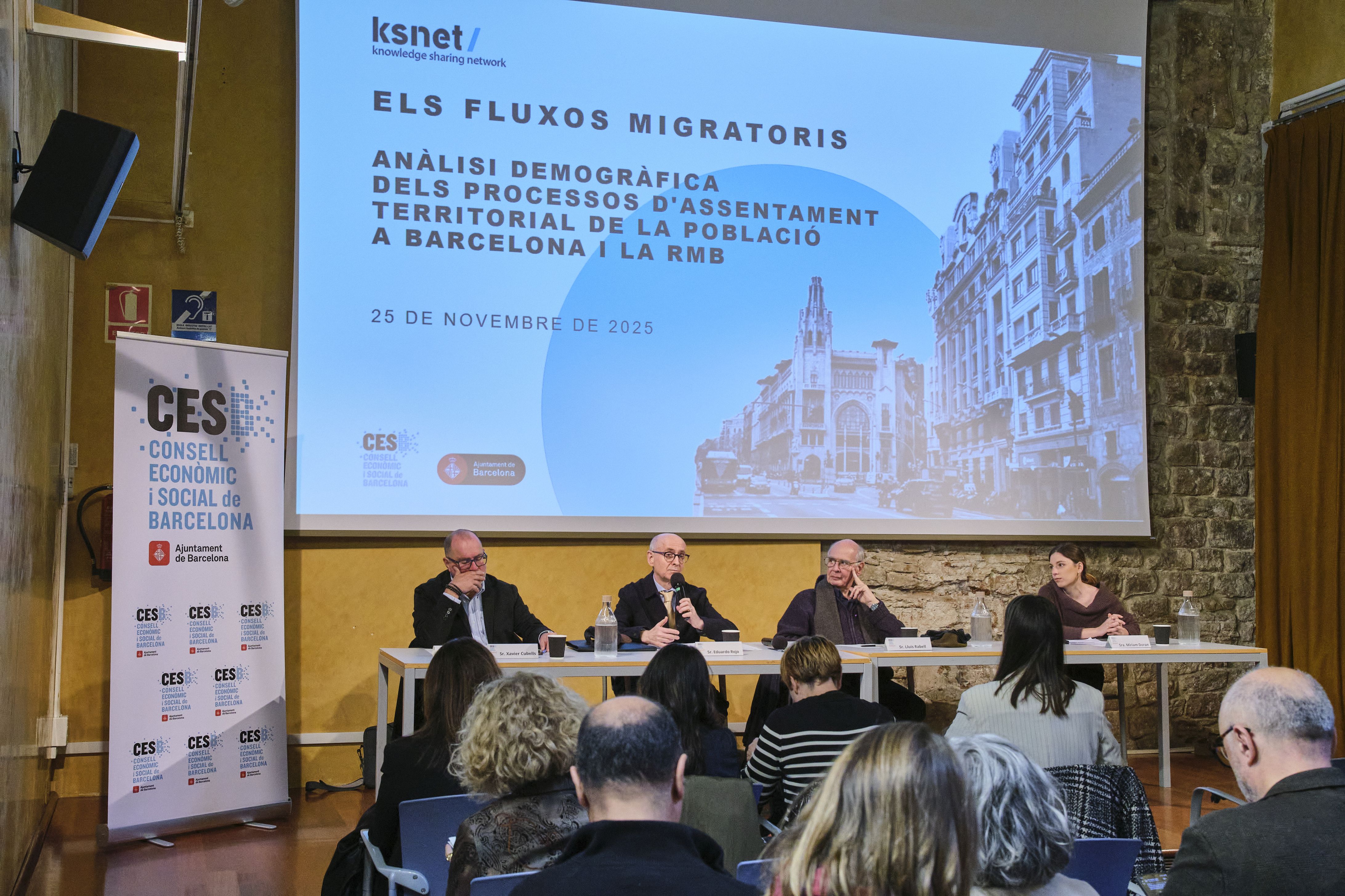 Jornada Fluxos migratoris. 25-11-2025. Taula 1. Ponent Eduardo Rojo