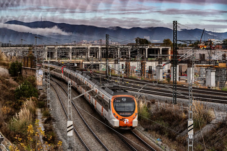 Vista aèria d'un tren de rodalies