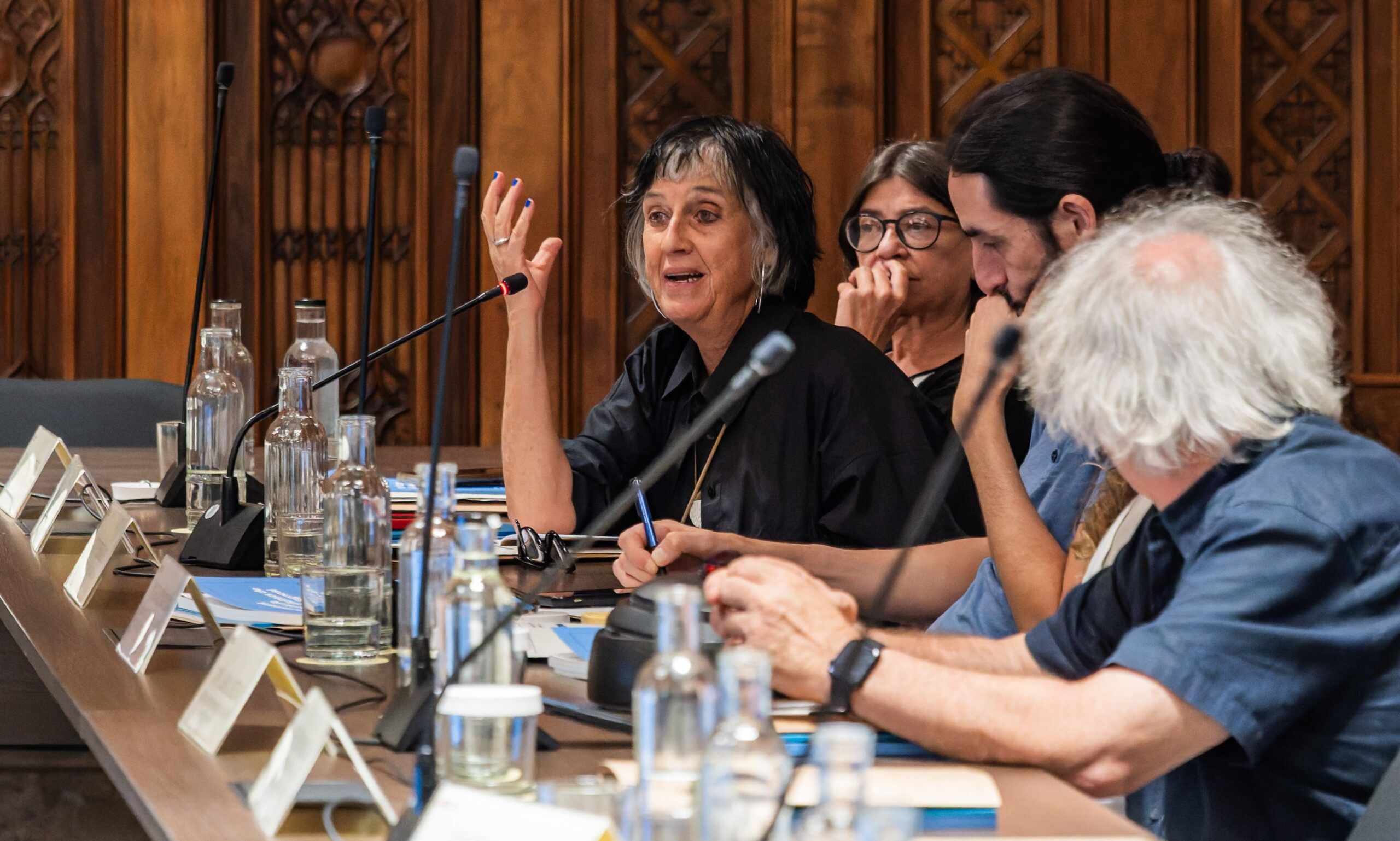 ajbcn250605_089 - 01