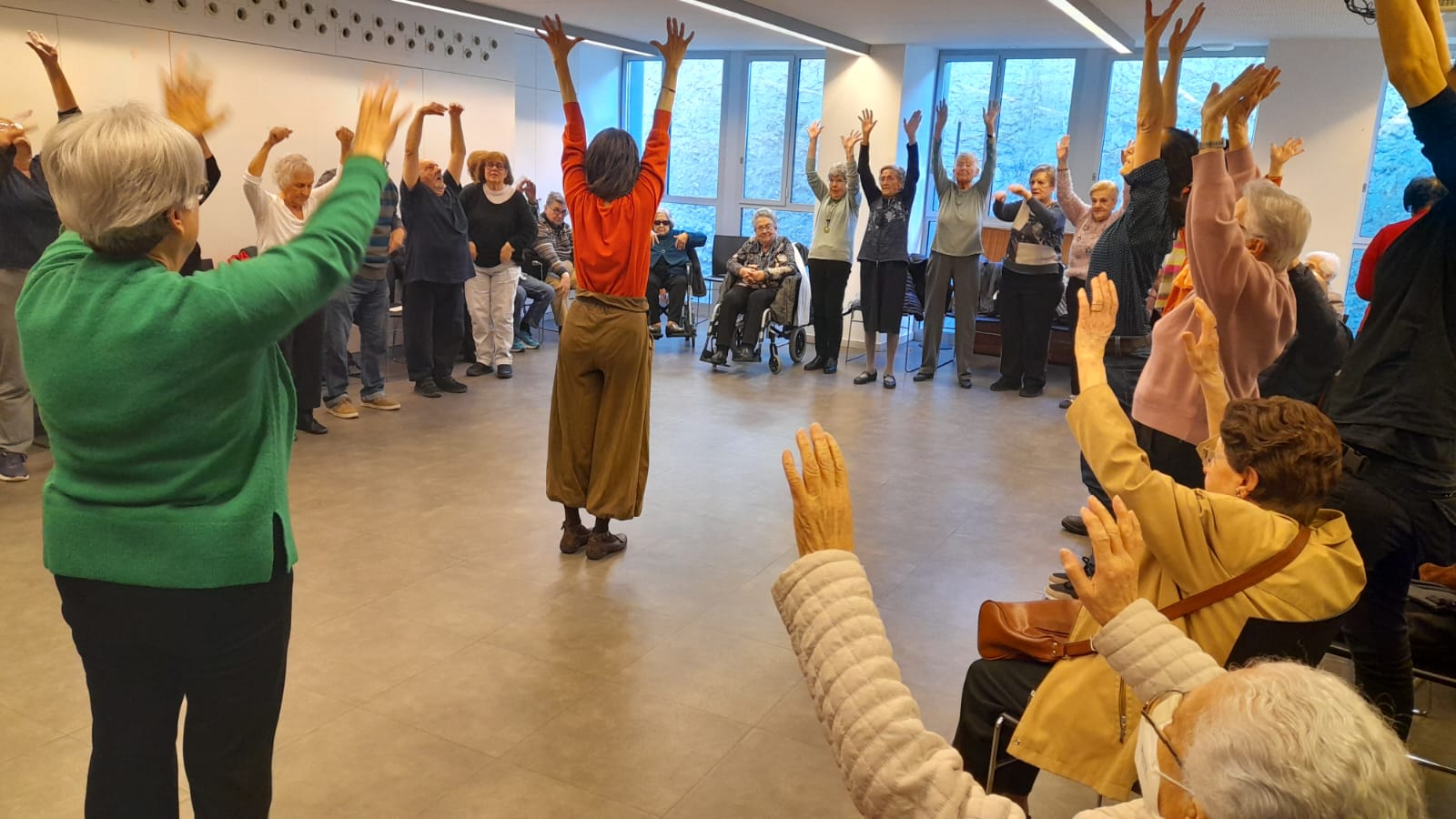 Taller experiencial amb les usuàries de Radars i Les Vedettes de l'Antic Teatre