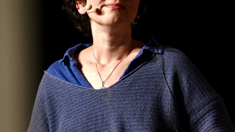 LA GRAN TAULA DEL 42: AUTORES INTERNACIONALS 8