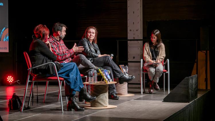 GRANS PLOMES DE LA LITERATURA JUVENIL: CARE SANTOS, ELIA BARCELÓ I DAVID LOZANO 6