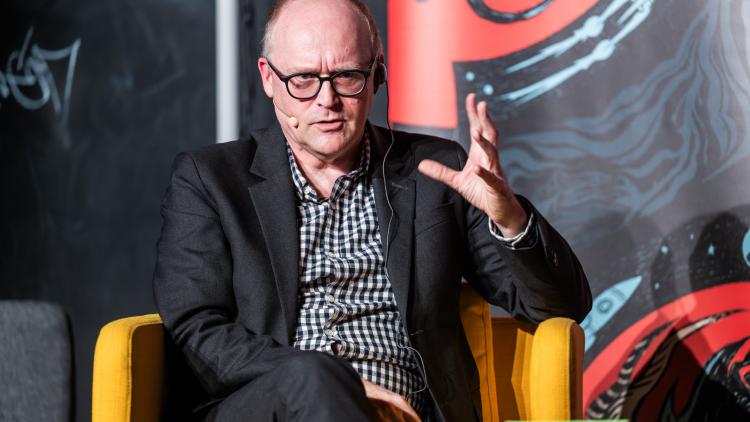 BENVINGUTS AL CEMENTERI: ROGER LUCKHURST EN COS I ÀNIMA 1