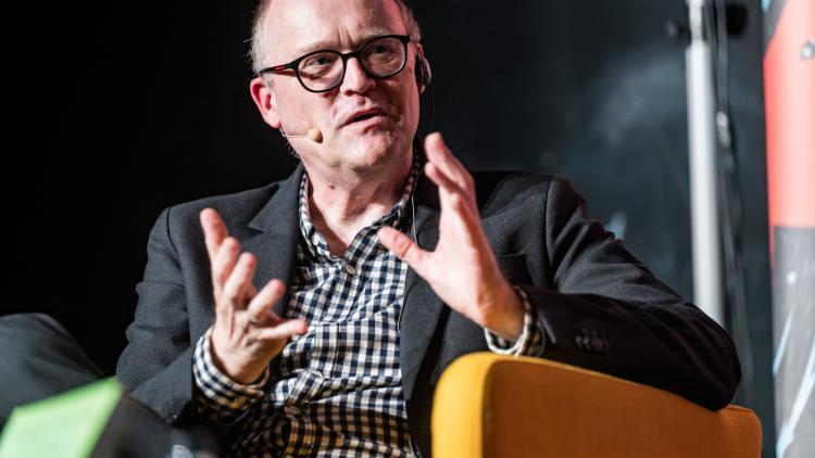 BENVINGUTS AL CEMENTERI: ROGER LUCKHURST EN COS I ÀNIMA 10