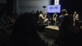 Una de les xerrades del Grec_Pro © Alice Brazzit