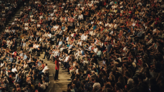 Los que mueven a los espectadores: amigos, asociaciones, clubes...