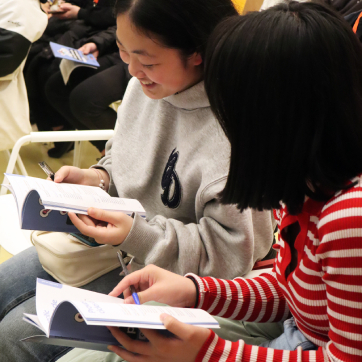 In-forma't 2025 - Sessió famílies 4 ESO parla xinesa