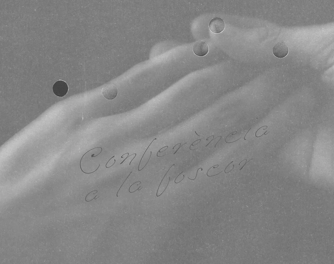 'Conferència a la foscor', de Lúa Coderch