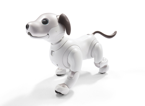 Aibo, el perro robot de Sony, hace ya 20 años que está en el mercado, con varias actualizaciones. © Sony Corporation