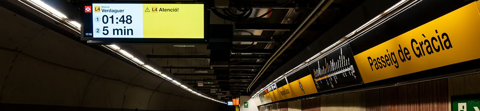 Andana de l'estació de Passeig de Gràcia - L4