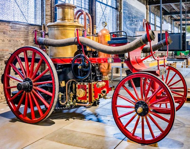 Conferència "L'evolució dels vehicles de bombers de Barcelona"
