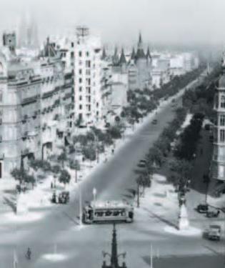 1931-1936. Vista de la cruïlla del passeig de Gràcia i Avinguda Diagonal / AFB. Autor: Gabriel Casas