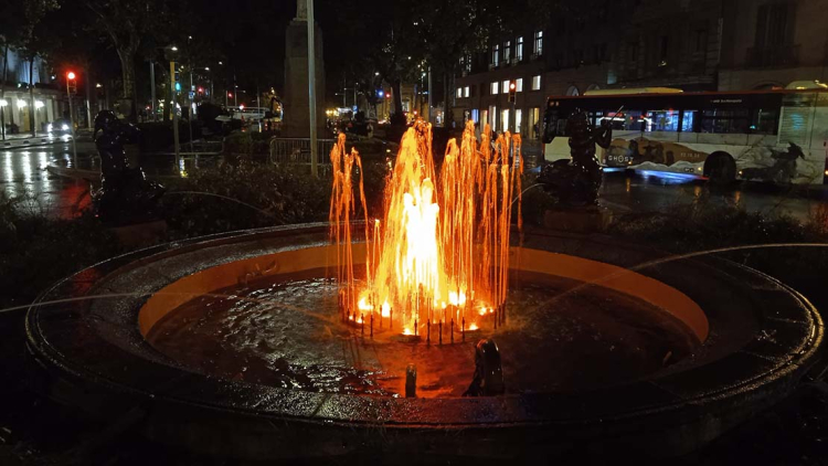 Gran Via - Rambla Fountain