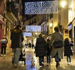 Ambient de carrer i llums de Nadal 