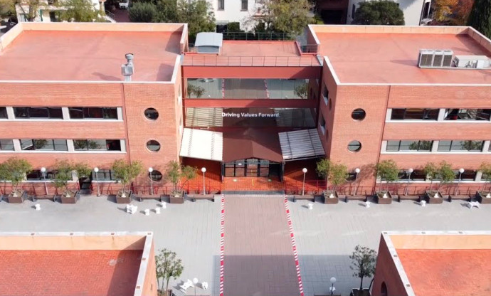 Imatge aèria del campus de la UIC a Barcelona