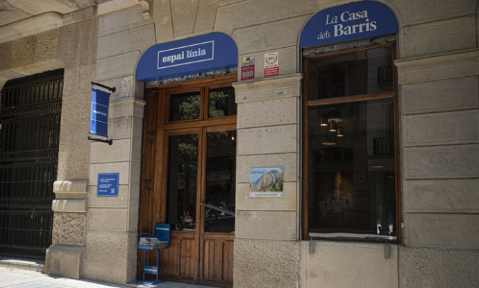 Vista exterior de la fachada del Espai Línia