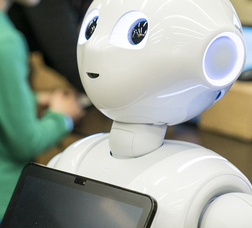 Foto: Clara Soler Chopo Robot del Biennal de la Ciència