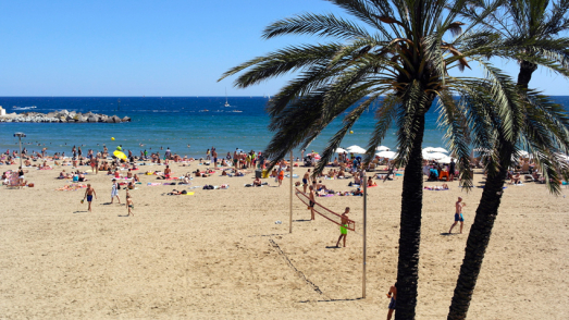 Voleyball a la platja del Somorrostro Voleyball a la platja del Somorrostro