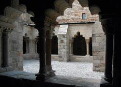 El claustro del monasterio de Sant Pau del Camp
