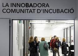 Group of people inside the innoBA building