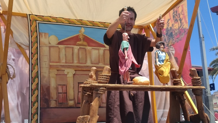 Marionetas del espectáculo Històries de carrer 